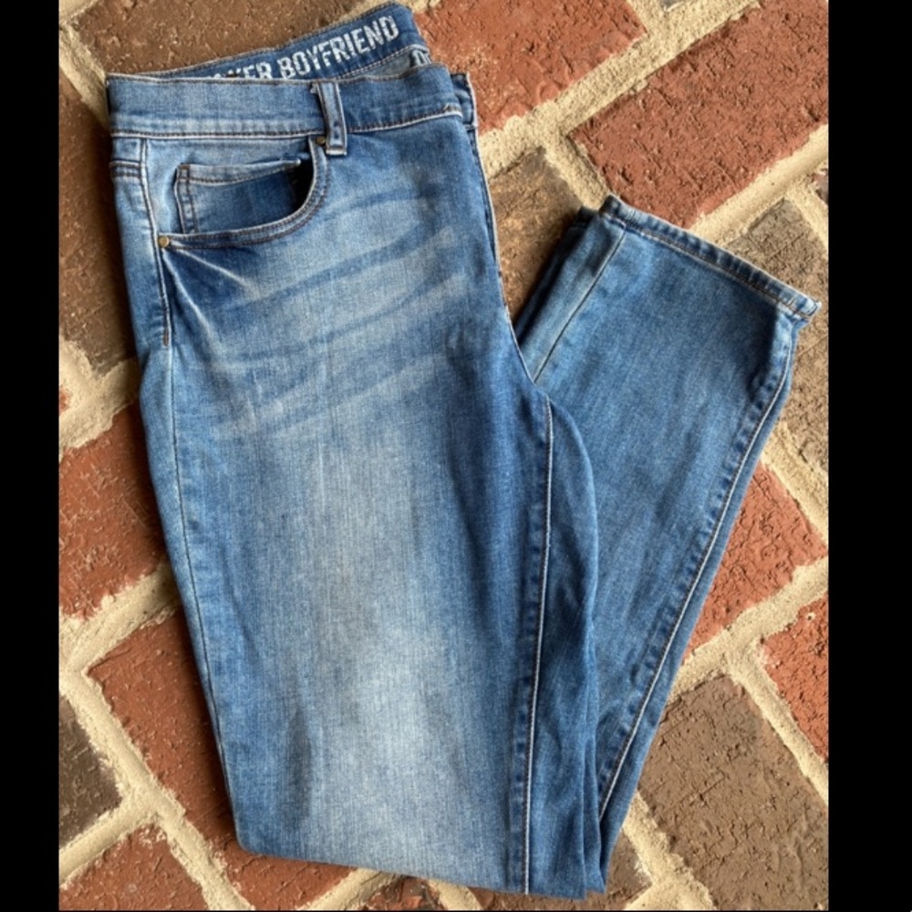 DKNY Bleecker Boyfriend Jeans